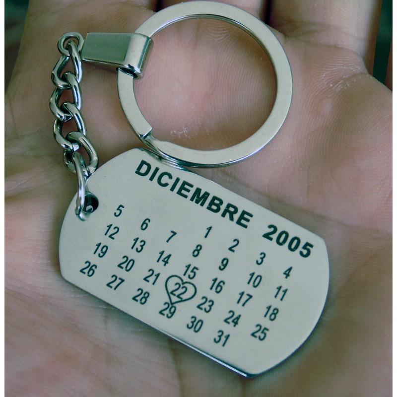 Llavero grabado en forma de calendario